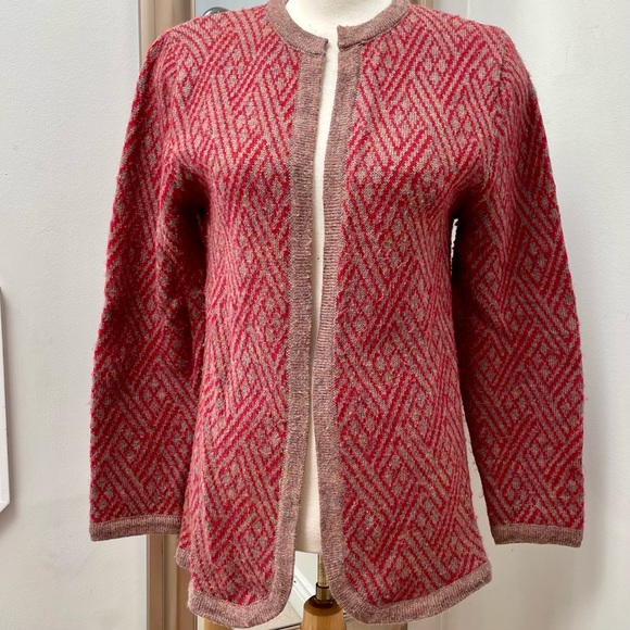 Nordic vintage Yves Venet chevron pattern, open front wool blend cardigan - Picture 3 of 7